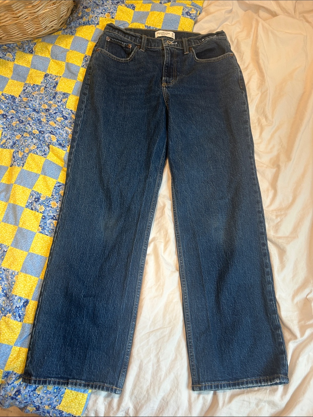 Abercrombie and Fitch the vintage straight high rise jeans size 8